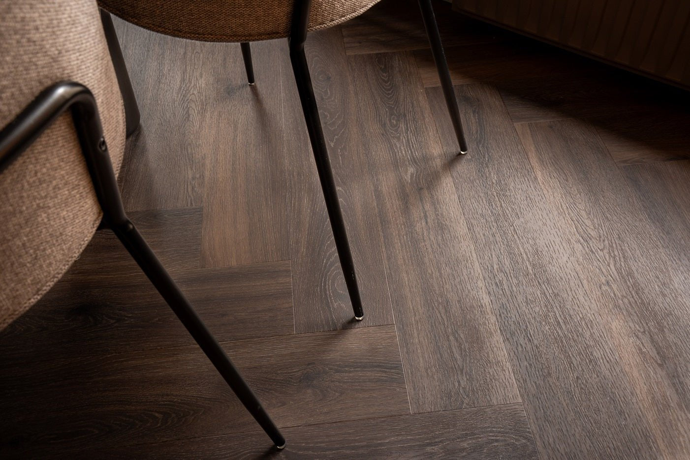 Solza Walvisgraat Plak PVC Desio Dark - ULTRAMAT - SLZ - 5024 - Solza.nl