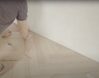 Legservice - Visgraat Laminaat / Rigid Click PVC per m2 (inclusief plaatsen ondervloer en plakplinten) - Solza.nl