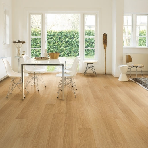 Quick-Step Impressive IM3106 - Geverniste naturelle eik