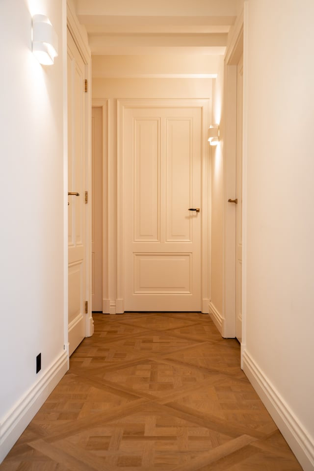 vtwonen Royal Sun Kissed Dryback Glue Down PVC - Castle Flooring / Versailles tiles 61x61 cm