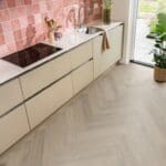 Ambiant Spigato Viranto Smoky Herringbone Click PVC - SRC - 9032250519 - Solza.nl