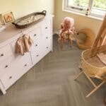 Ambiant Spigato XL Soleno Dark Oak Walvisgraat EVC - Click PVC SRC - 7051200419 - Solza.nl