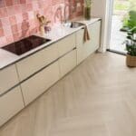 Ambiant Spigato XL Soleno Warm Oak Walvisgraat EVC - Click PVC SRC - 7051200319 - Solza.nl