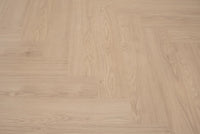 Floer Humphrey Hazelbruin Hybride Laminaat Walvisgraat FLR - 1616 - Solza.nl