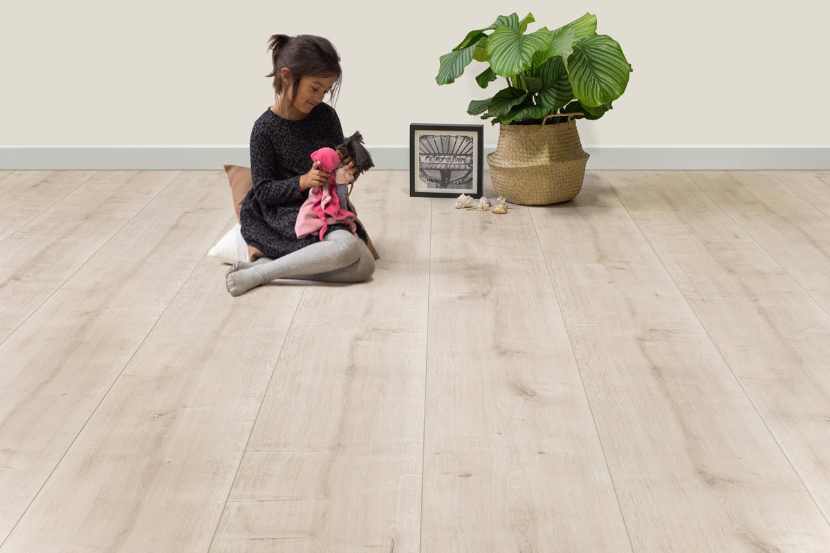 Floer Light Oak Hybrid Laminate Country House FLR-1026