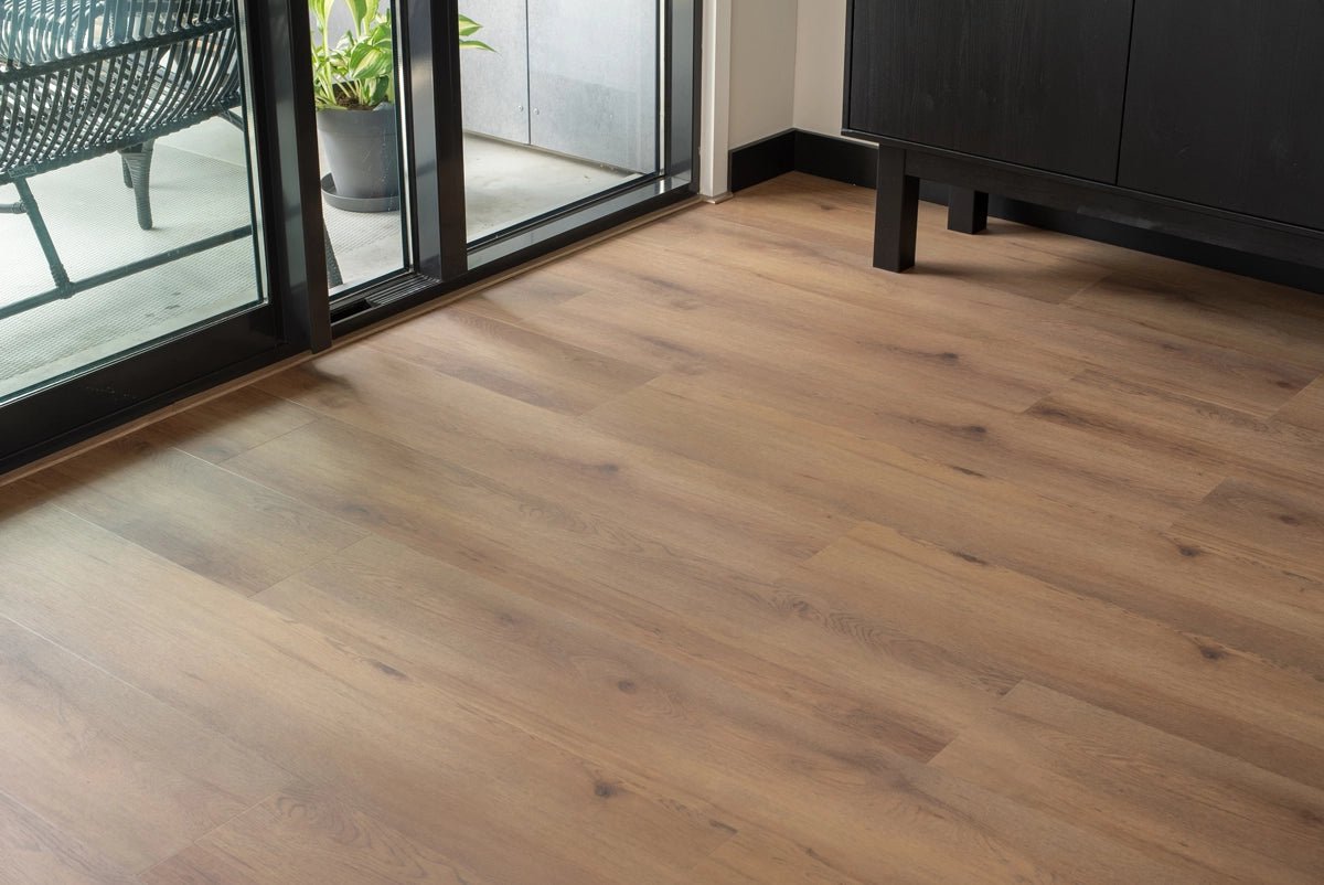 Floer Nootdorp Nootbruin Eiken FLR - 3046 - Dorpen Plak PVC - MEGAMAT - Solza.nl