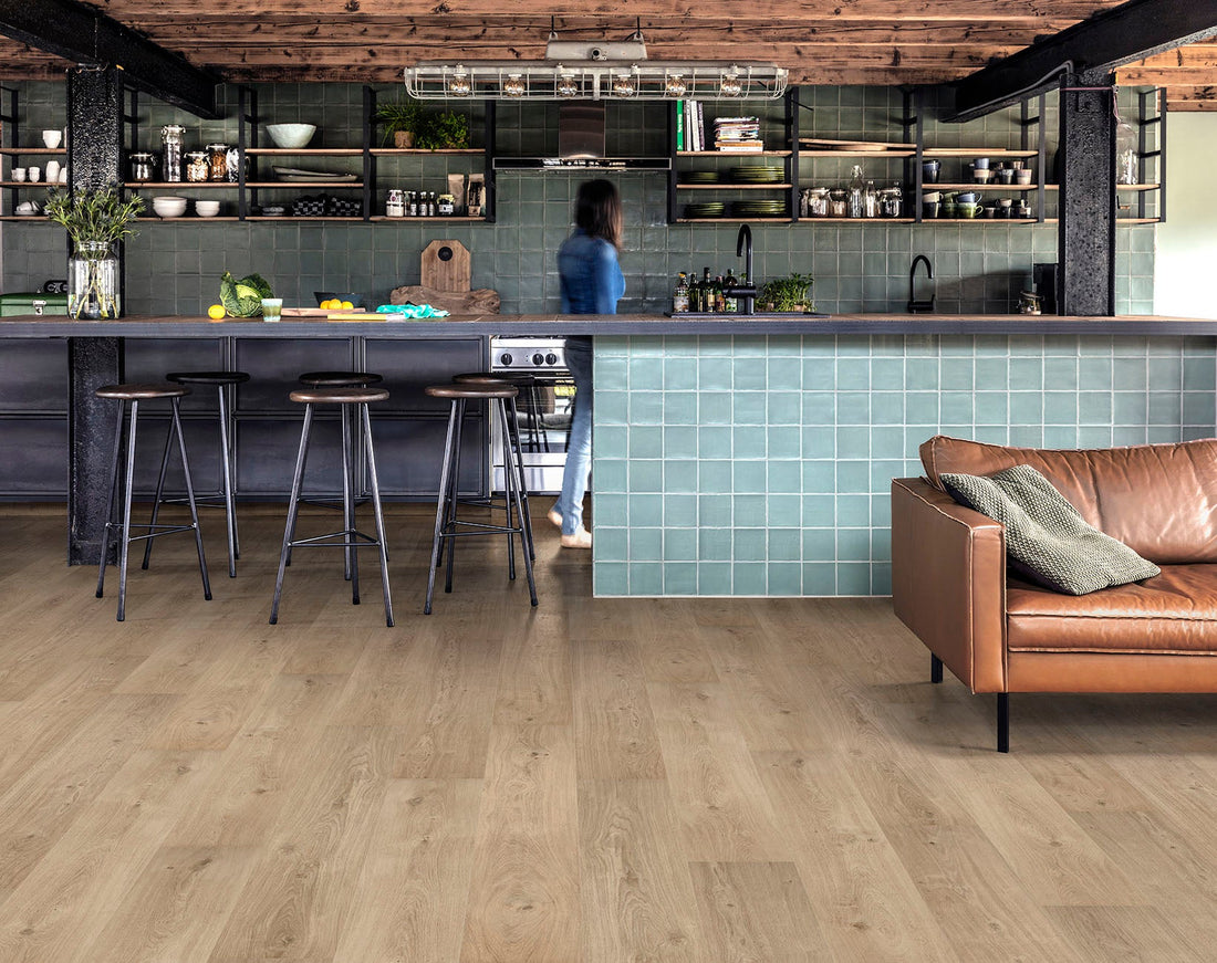 Floorify Lange Plank Champagne FG017 Plak PVC - Solza.nl