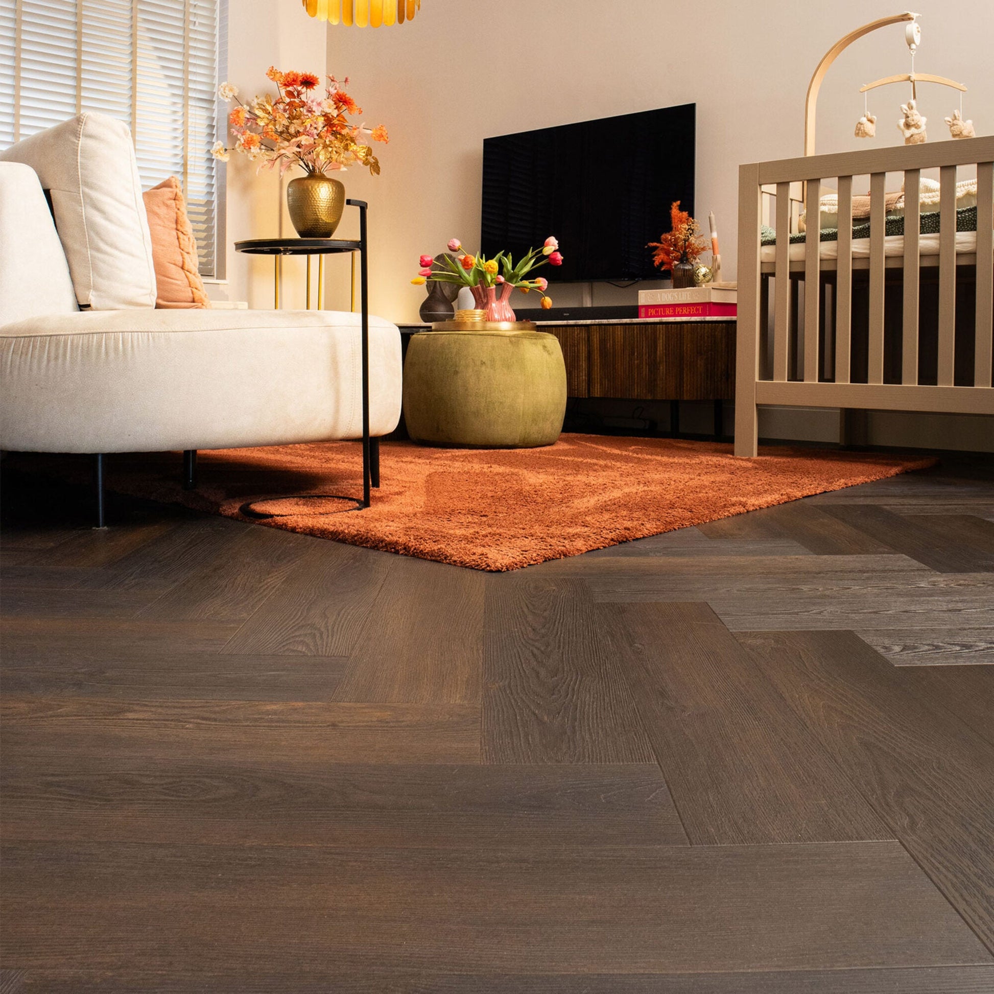 Vivafloors Black Forest - Naaldhout 4540 - Visgraat Plak PVC - Solza.nl