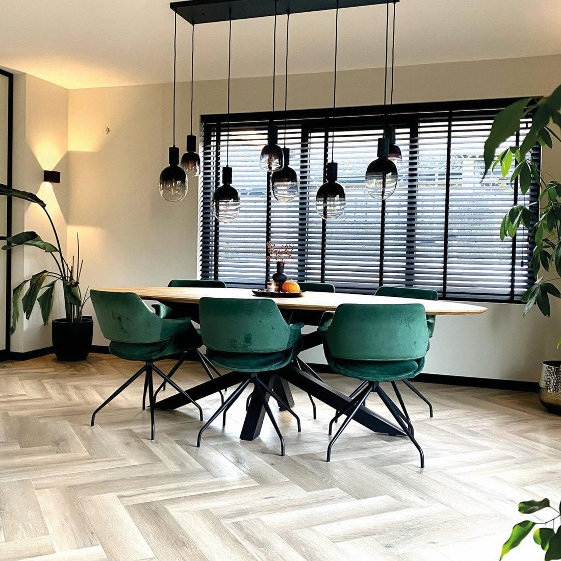 Vivafloors Tuscany - Eiken 6810 - Rechte Stroken Click PVC - Solza.nl