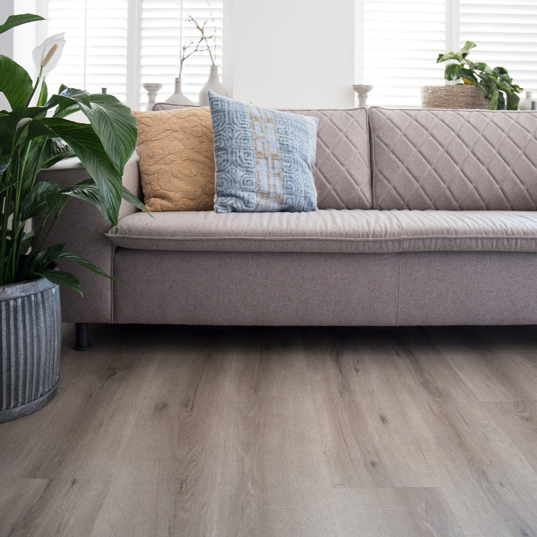 Vivafloors Tuscany - Eiken 6880 - Rechte Stroken Plak PVC - Solza.nl