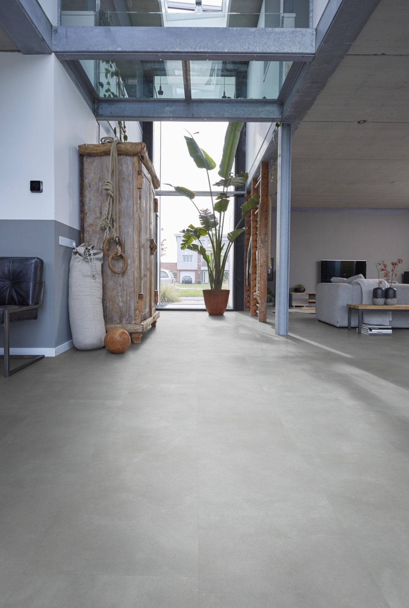 Floorlife Click PVC Tegel Ealing Light Grey 7413 SRC - Betonlook 91x45.50 cm - Solza.nl