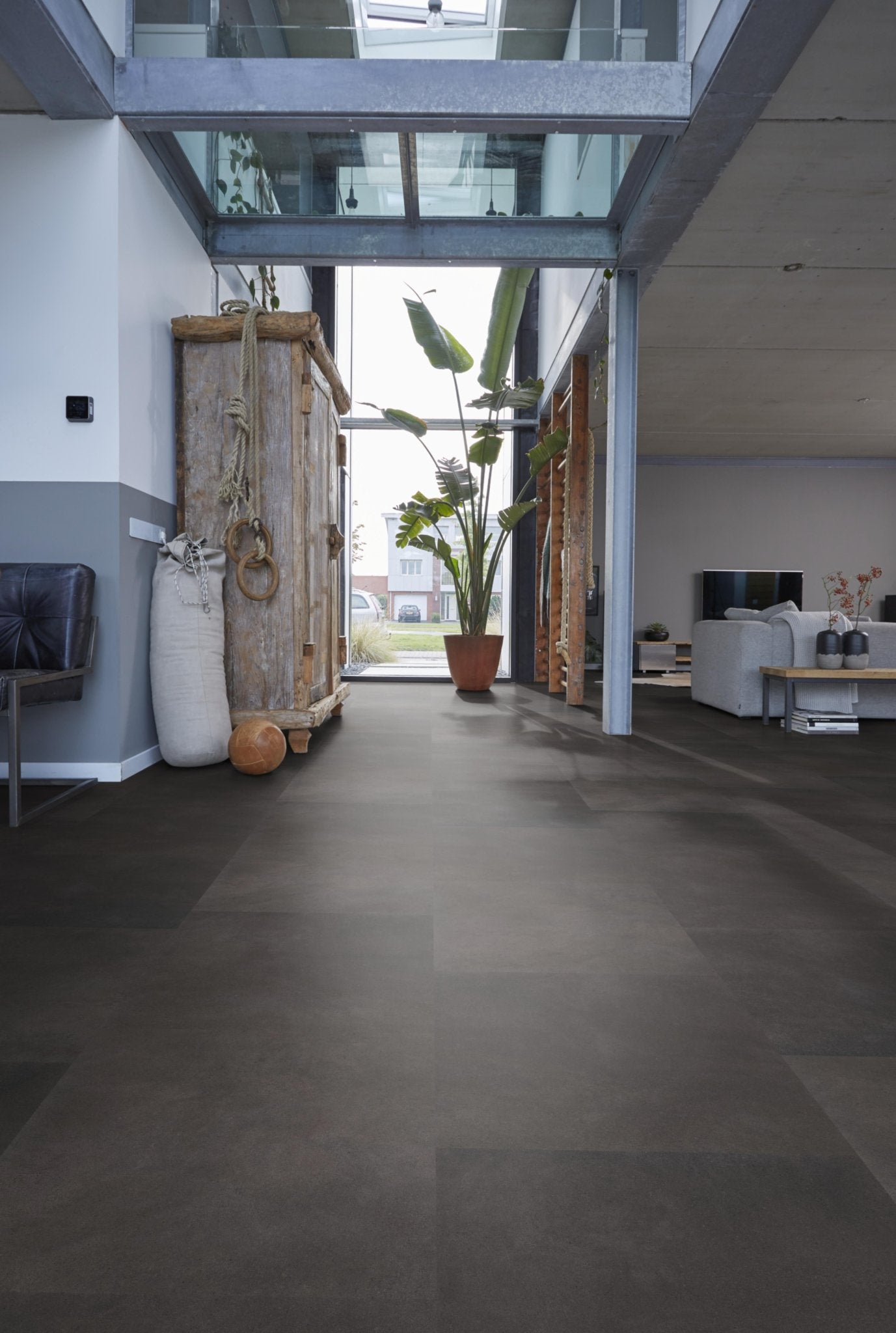 Floorlife Click PVC Tegel Peckham Anthracite 1983 SRC - Antraciet zwart 60x60 cm - Solza.nl