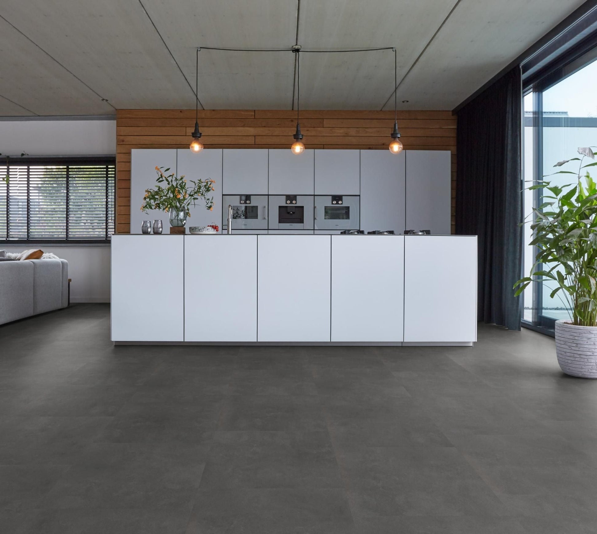 Floorlife Click PVC Tegel Victoria XL Anthracite 6213 SRC - 81.2 x 40.6 cm - Solza.nl
