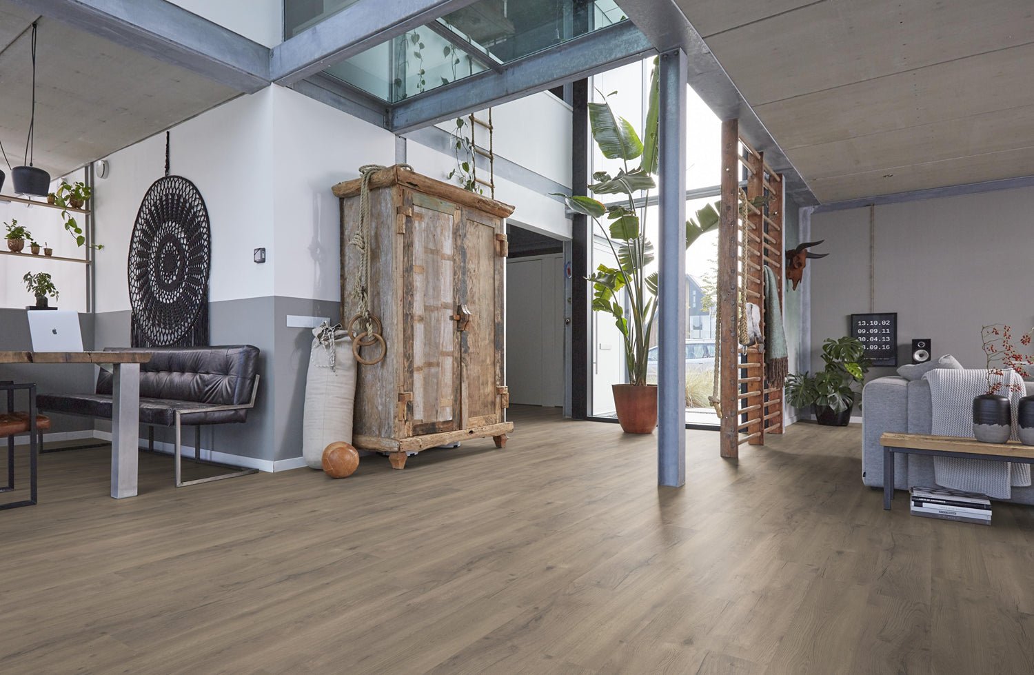 Floorlife Laminaat Houtlook Inwood Eiken Donkergrijs 2427 - Solza.nl