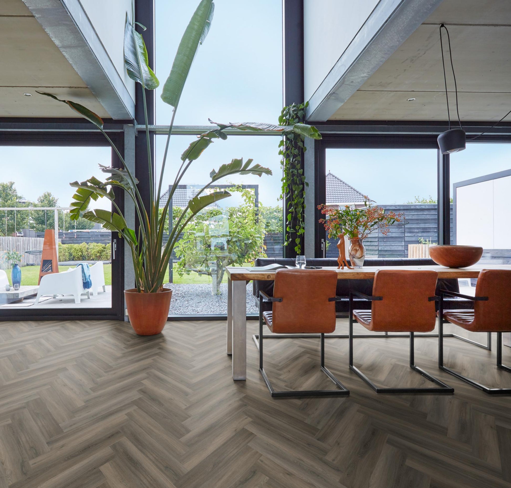 Floorlife Yup Herringbone Paddington Dark Grey Dryback PVC - Solza.nl