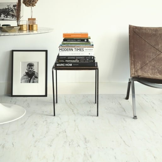 Quick-Step Blush SGTC20305 Luna marble white - Vierkante tegel plak PVC - Solza.nl