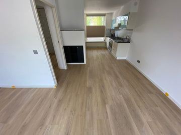 Sense 905 Deep Wood SPC Rigid Click PVC G 123x22,5cm