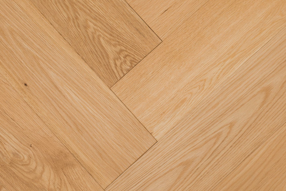 Solza Parquet à chevrons en chêne - huilé naturel 60 x 12 cm - 73m2 - Solza.fr